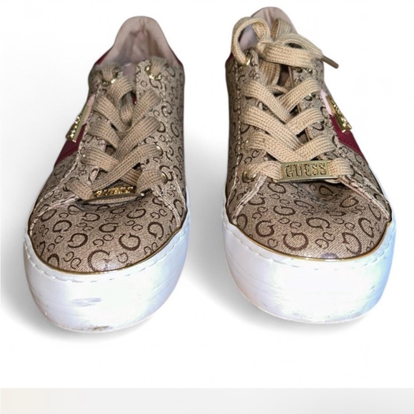 Guess Women’s Sneakers size 7 - Picture 4 of 8